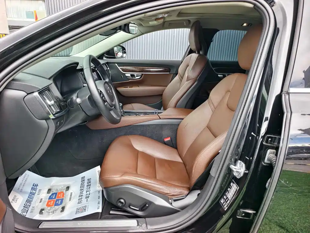 Volvo S90 2018 — фото 10