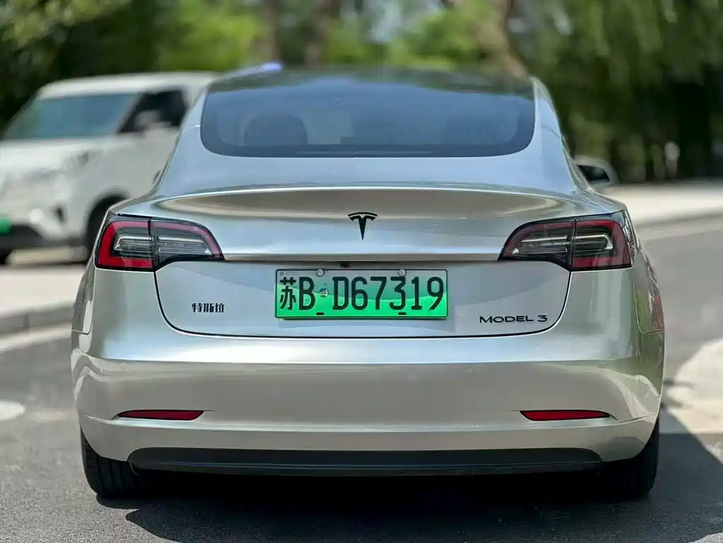 Tesla Model 3 2019 — фото 9