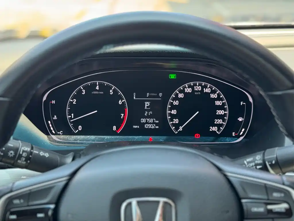 Honda Accord 2021 — фото 10