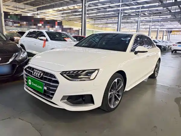 Audi A4L 2021