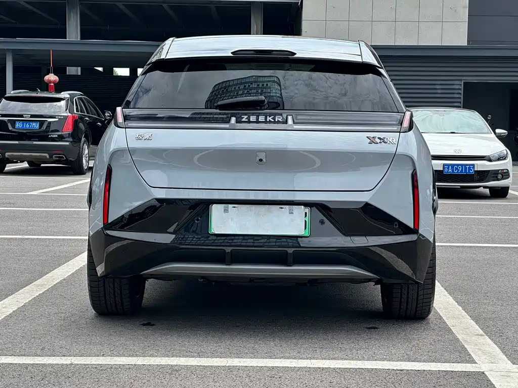 Zeekr X 2023