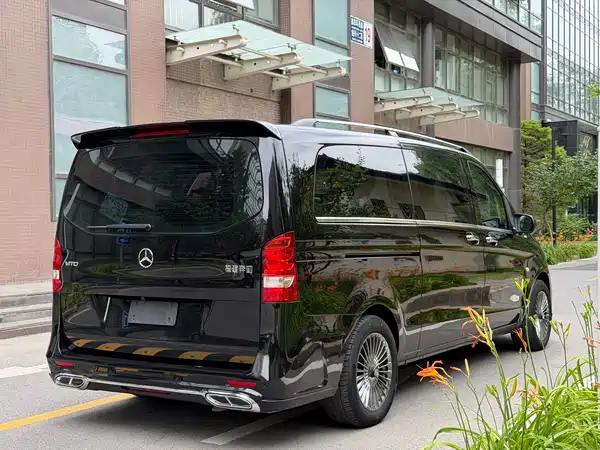 Mercedes-Benz Vito 2023