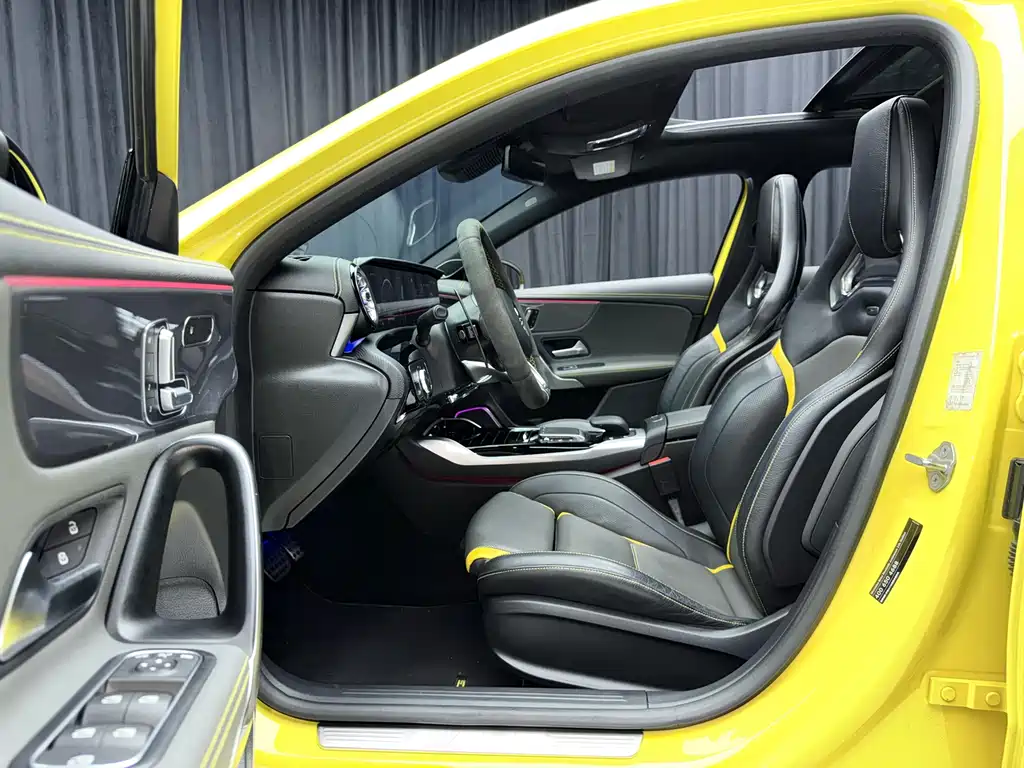Mercedes-Benz A-Class AMG 2021 — фото 15