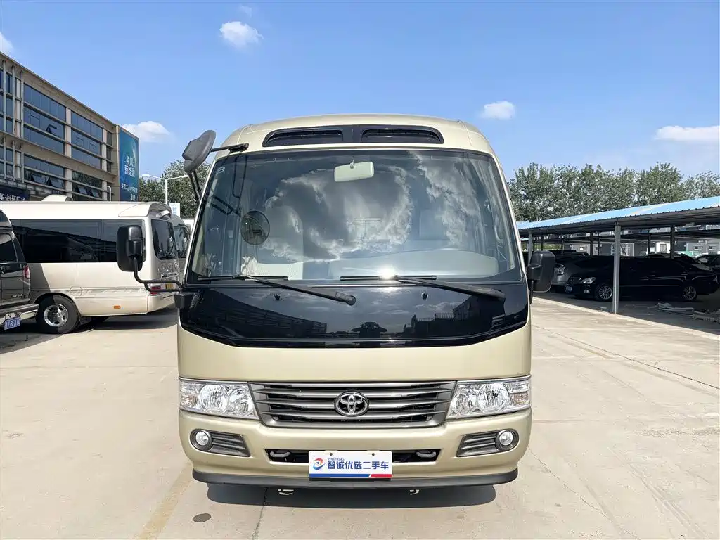 Toyota Coaster 2018 — фото 2