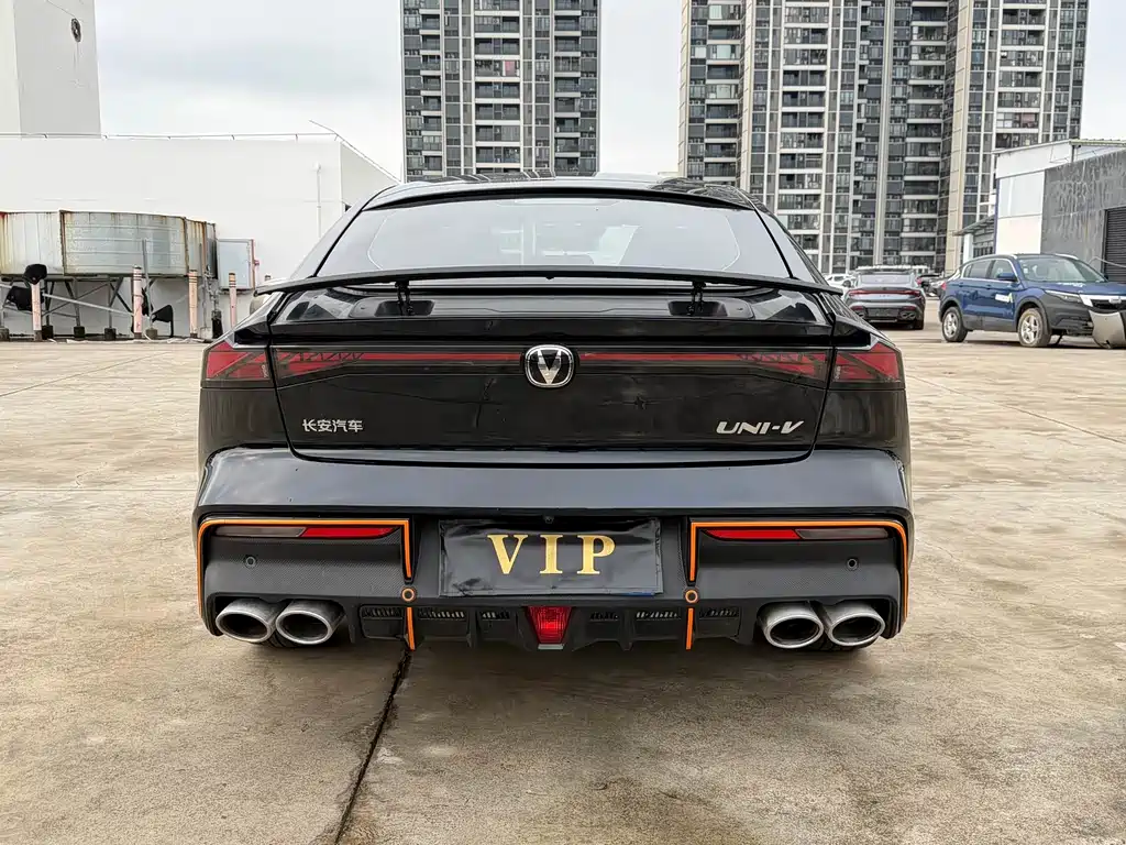Changan UNI-V 2023 — фото 17
