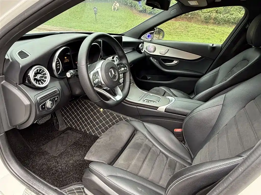 Mercedes-Benz C-Class 2019