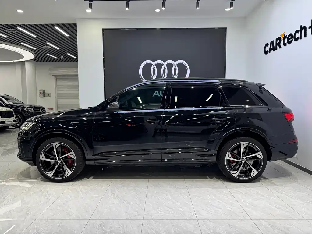 Audi SQ7 2024 — фото 7