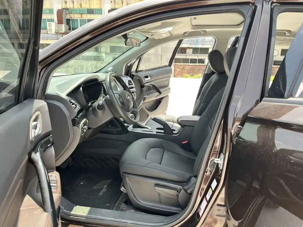 GAC Motor Trumpchi GS4 2016 — фото 21