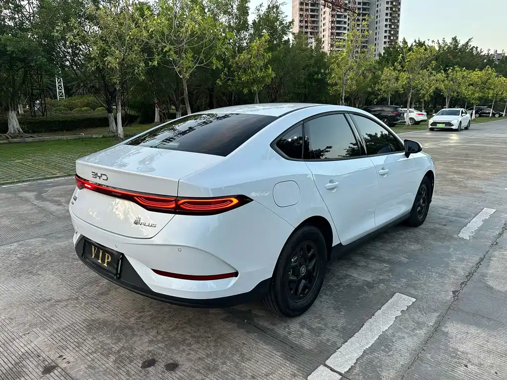 BYD Qin PLUS 2025 — фото 9