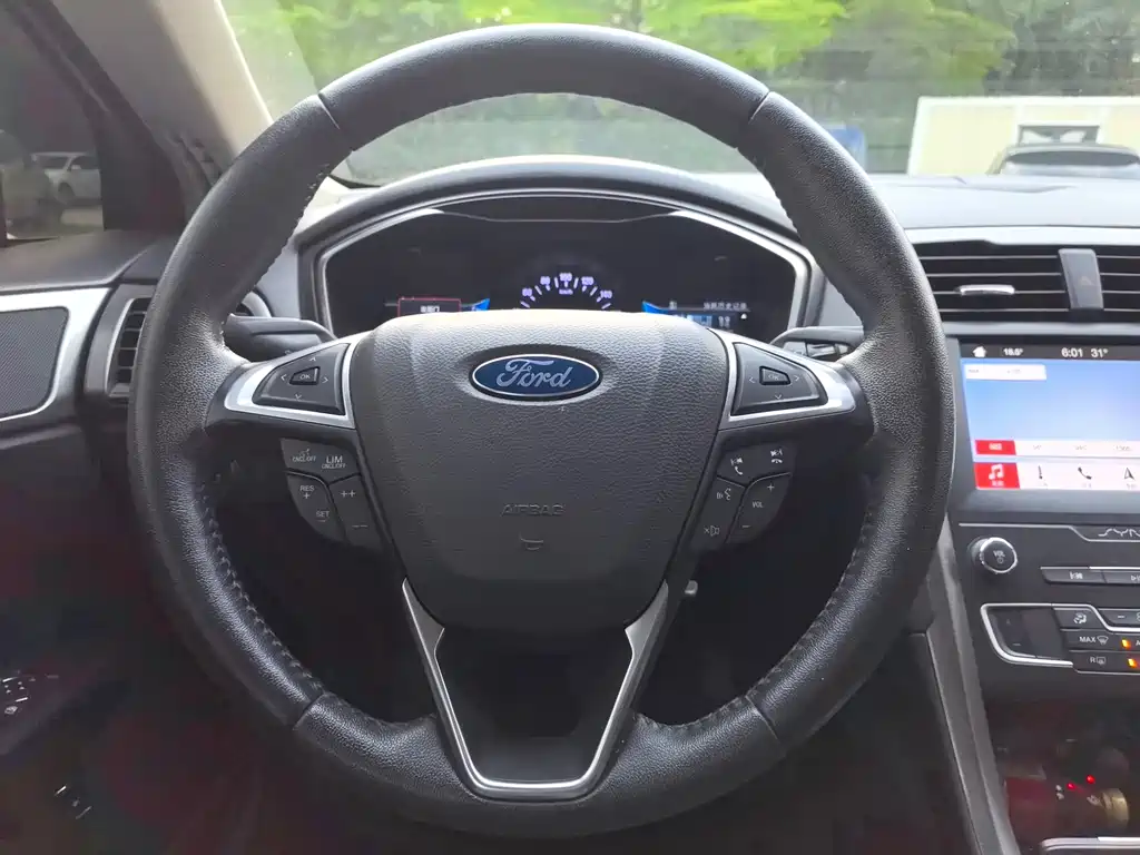 Ford Mondeo New Energy 2020 — фото 8