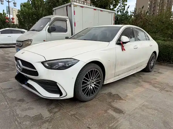 Mercedes-Benz C-Class 2025