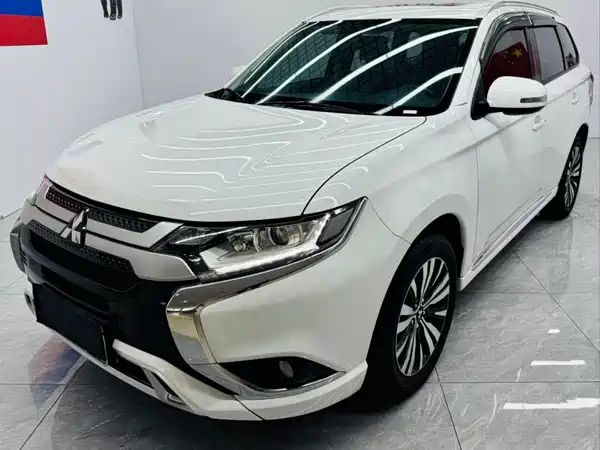 Mitsubishi Outlander 2021