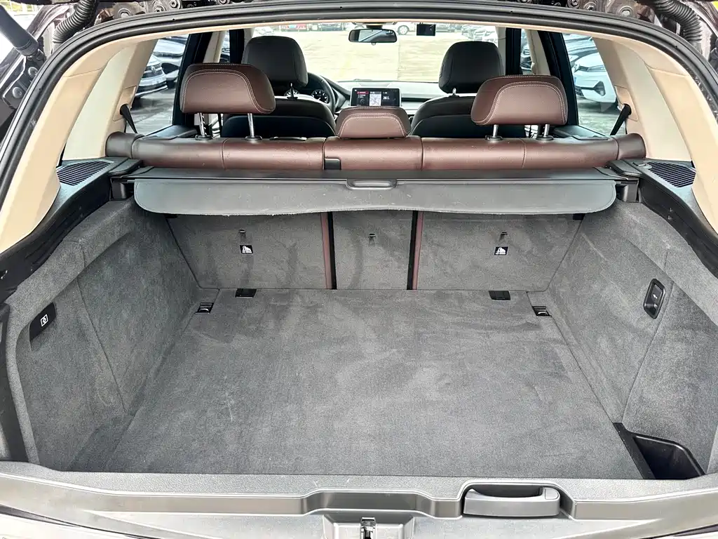 BMW X5 2018 — фото 11