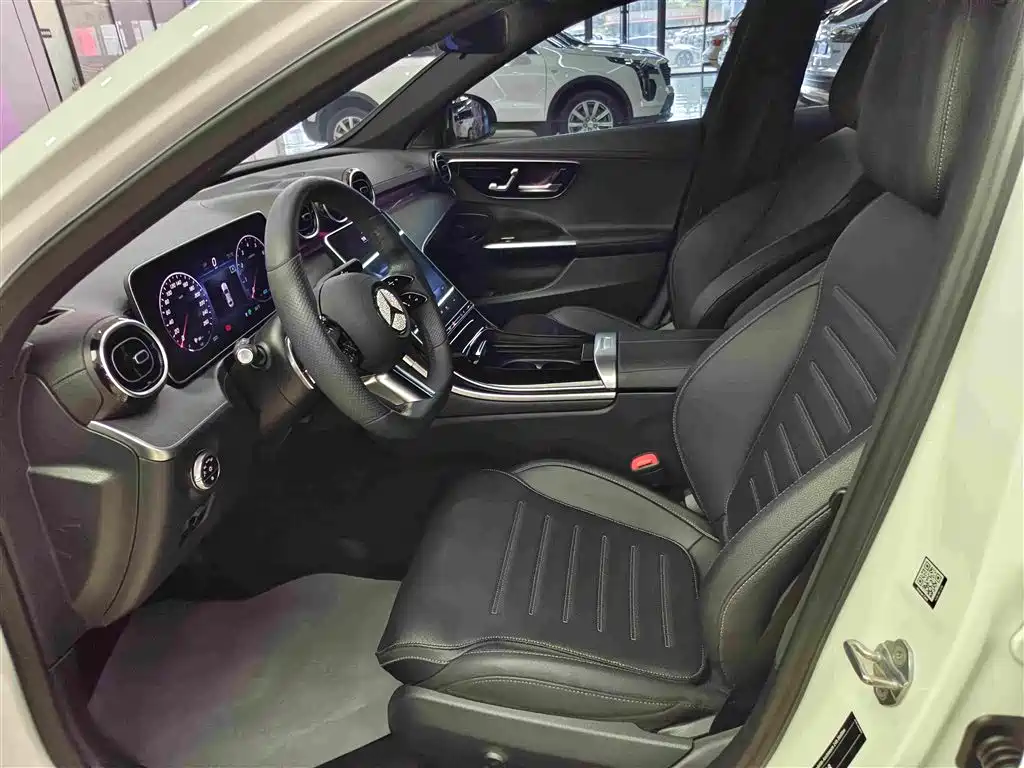 Mercedes-Benz C-Class 2023 — фото 8