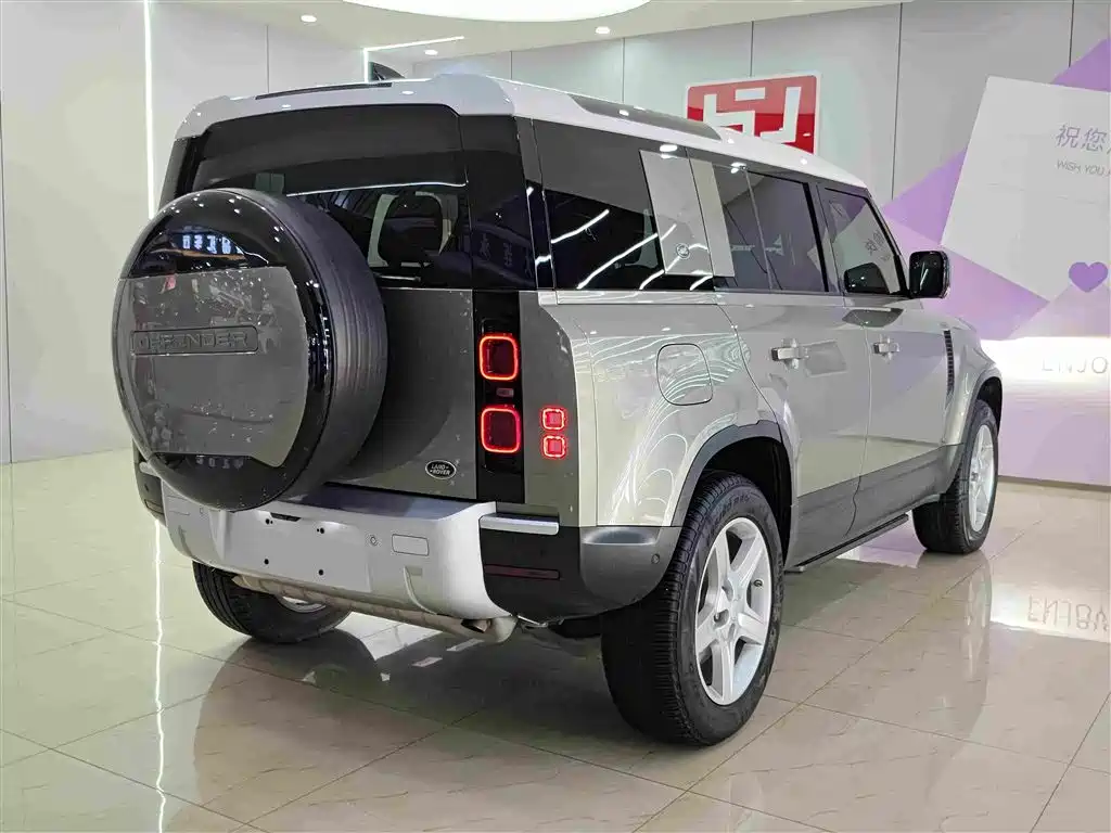 Land Rover Defender 2020 — фото 6
