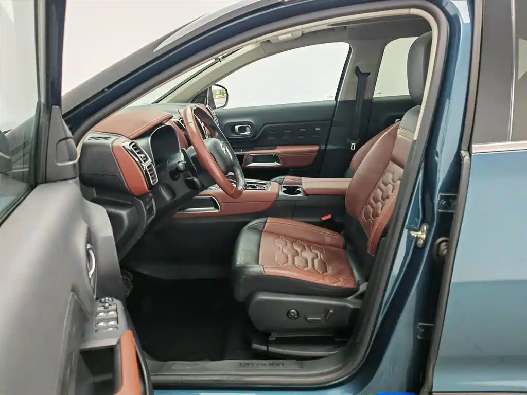 Citroen C5 AIRCROSS 2019 — фото 10