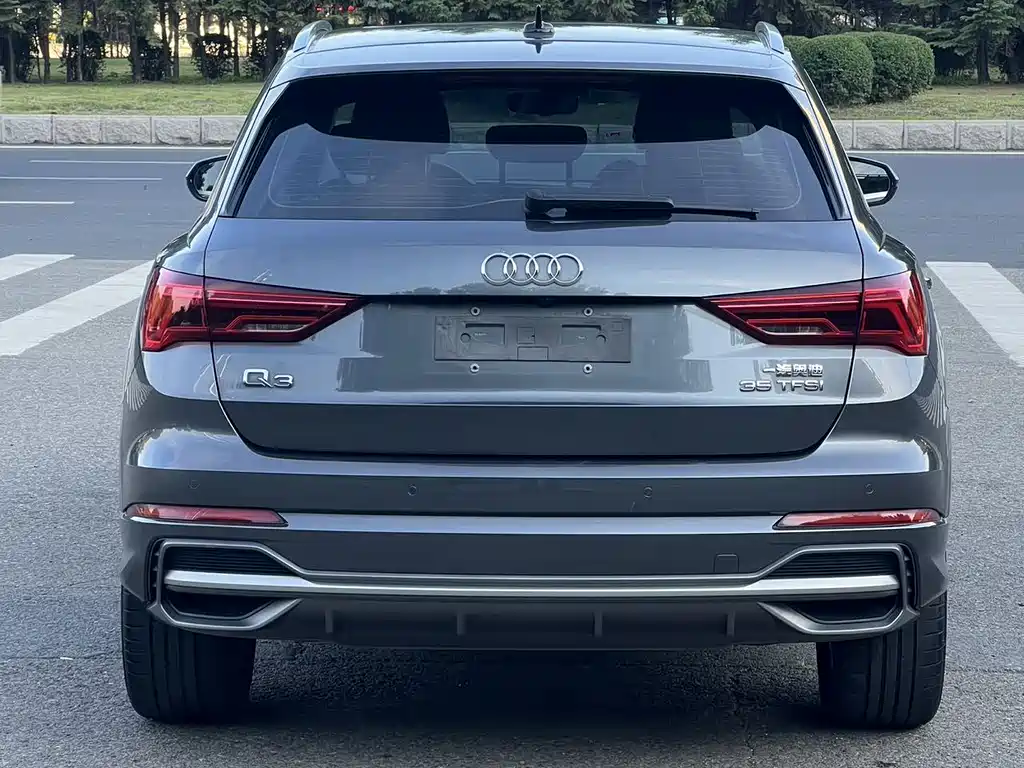 Audi Q3 2022 — фото 8