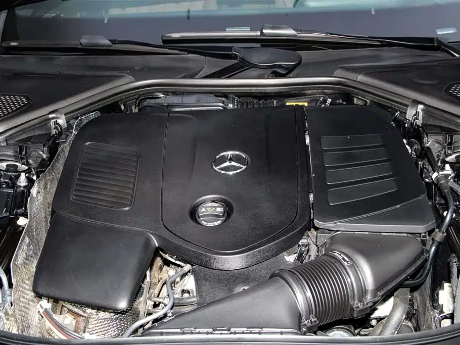 Mercedes-Benz E-Class 2025 — фото 12