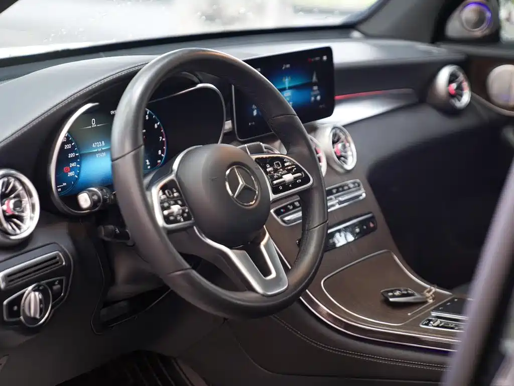 Mercedes-Benz GLC 2020 — фото 16