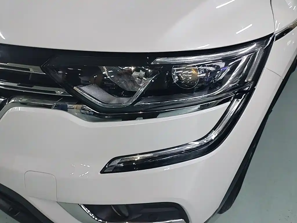 Renault Koleos 2018 — фото 18