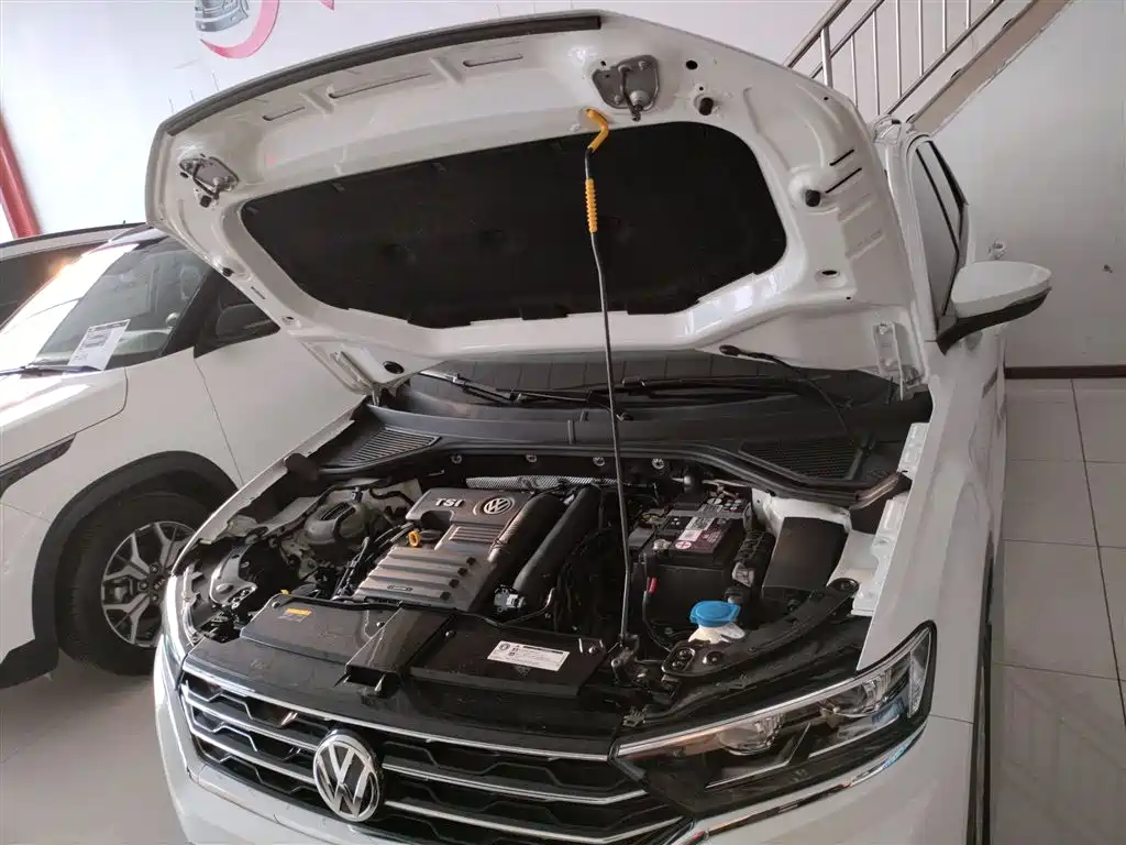 Volkswagen T-Roc 2019 — фото 16