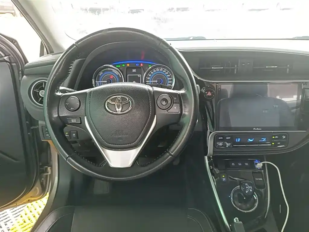 Toyota Corolla 2019 — фото 10