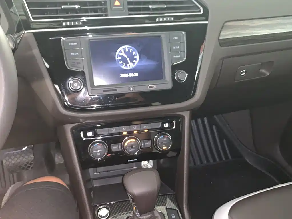 Volkswagen Tiguan L 2017