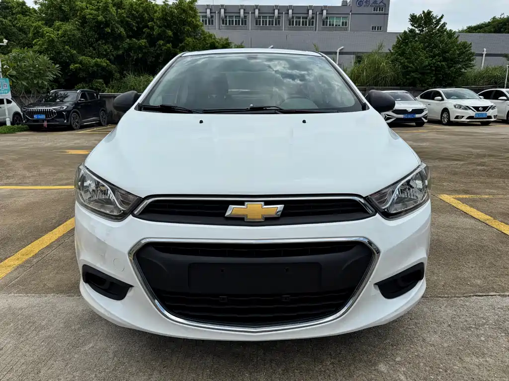 Chevrolet Aveo 2014 — фото 2
