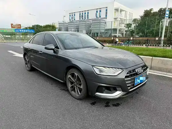Audi A4L 2021