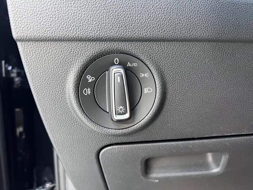 Volkswagen Tiguan L 2023 — фото 15