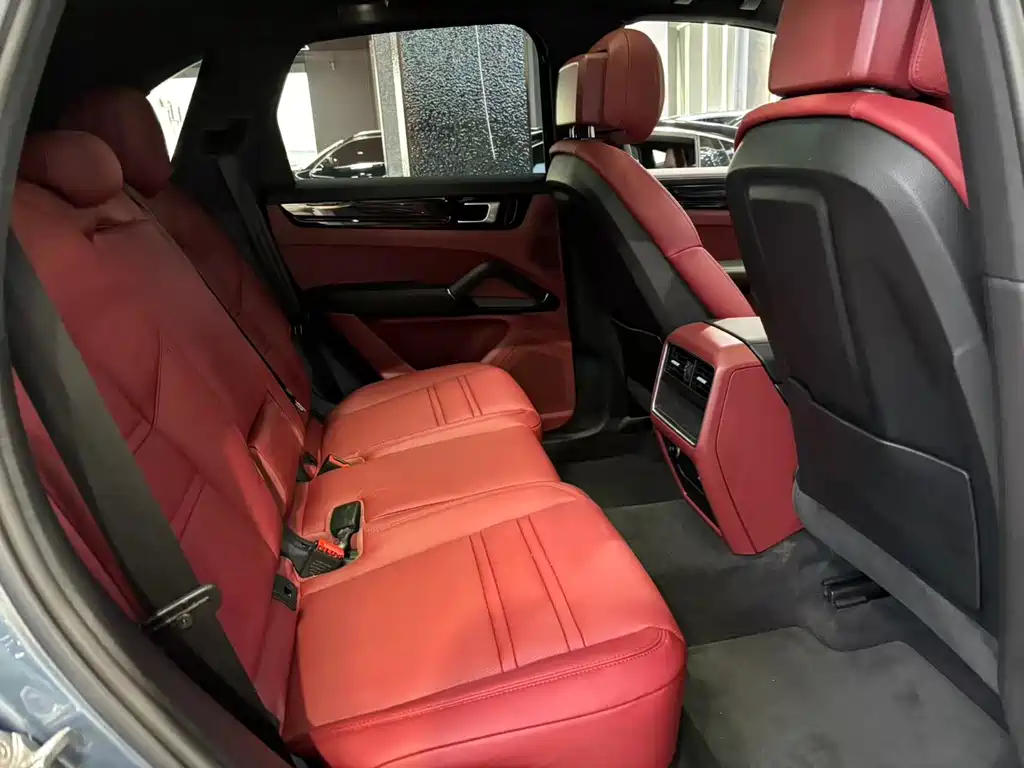 Porsche Cayenne 2018 — фото 14