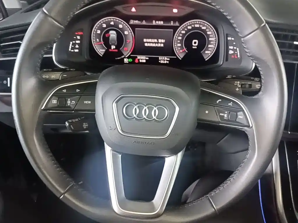 Audi Q7 2020 — фото 11