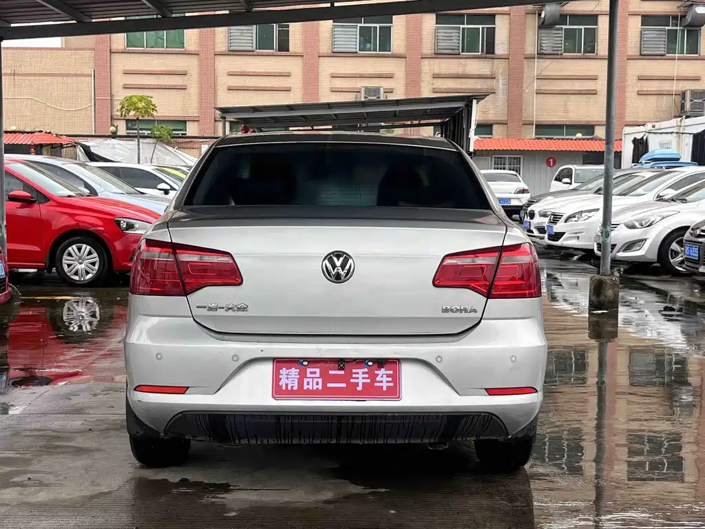 Volkswagen Bora 2015