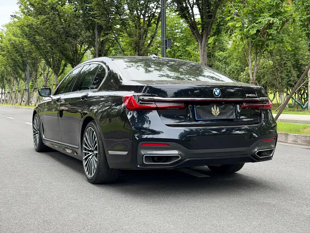 BMW 7 Series 2020 — фото 16