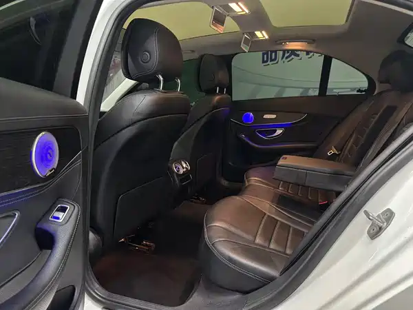 Mercedes-Benz C-Class 2019