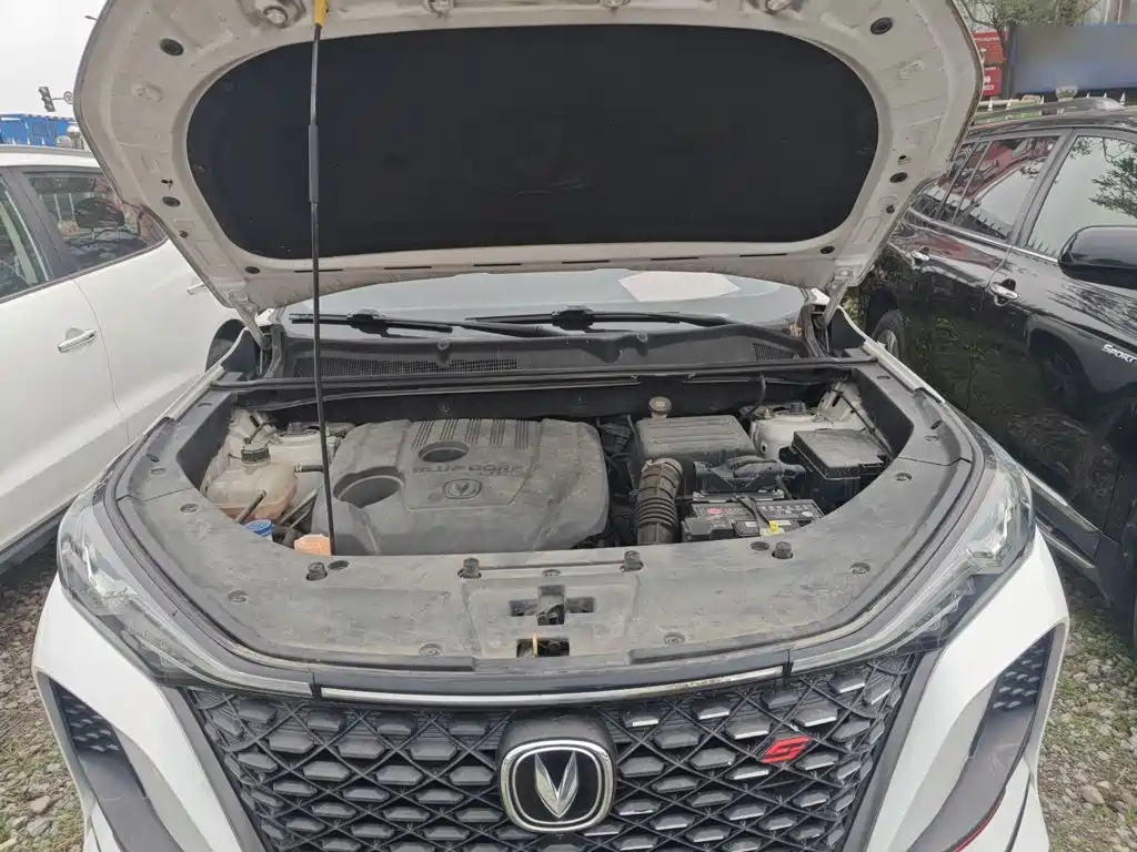 Changan CS75PLUS 2020 — фото 20