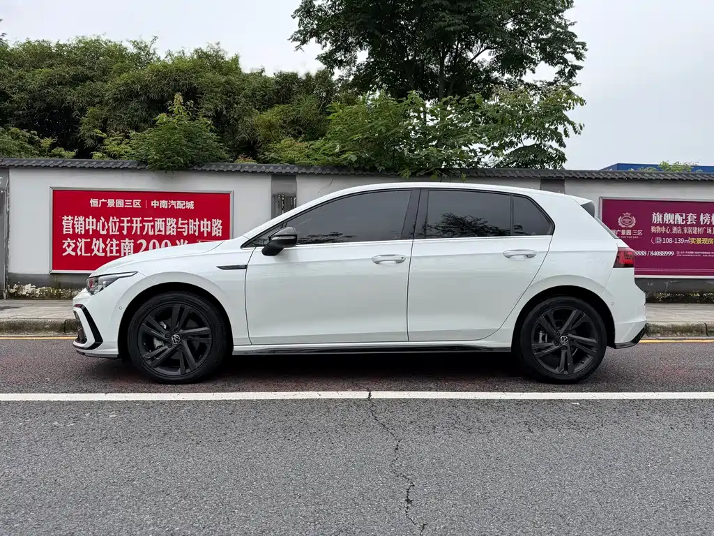 Volkswagen Golf 2022