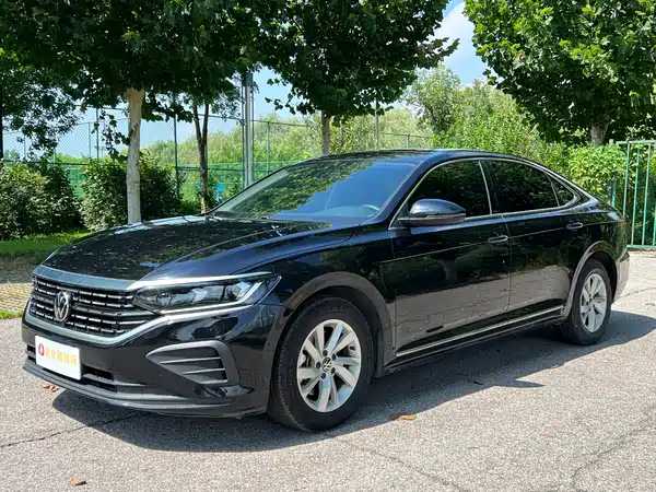 Volkswagen Passat 2022