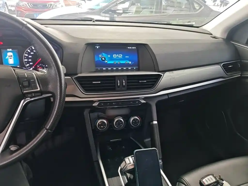 Haval H6 2018 — фото 10
