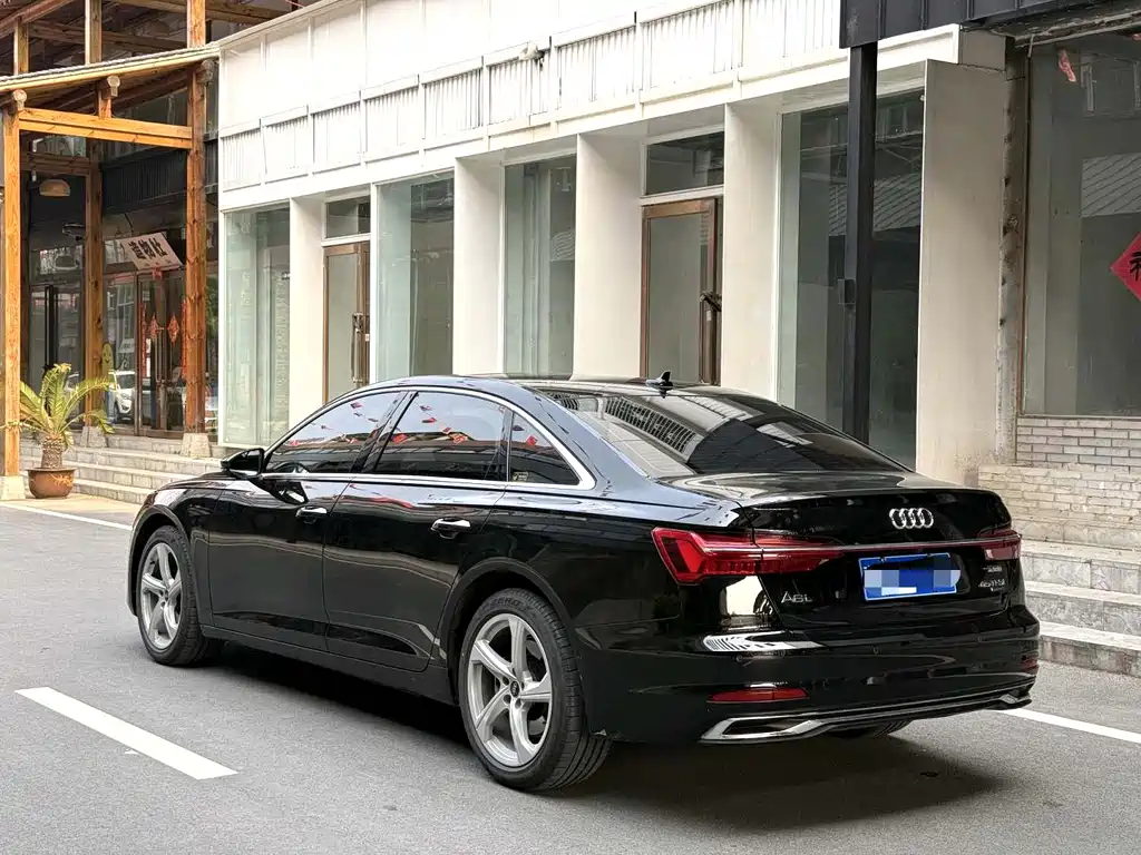 Audi A6L 2022 — фото 9