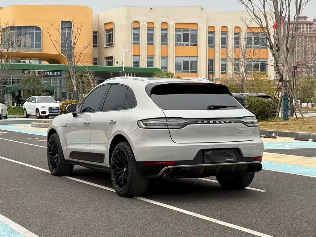 Porsche Macan 2018 — фото 6