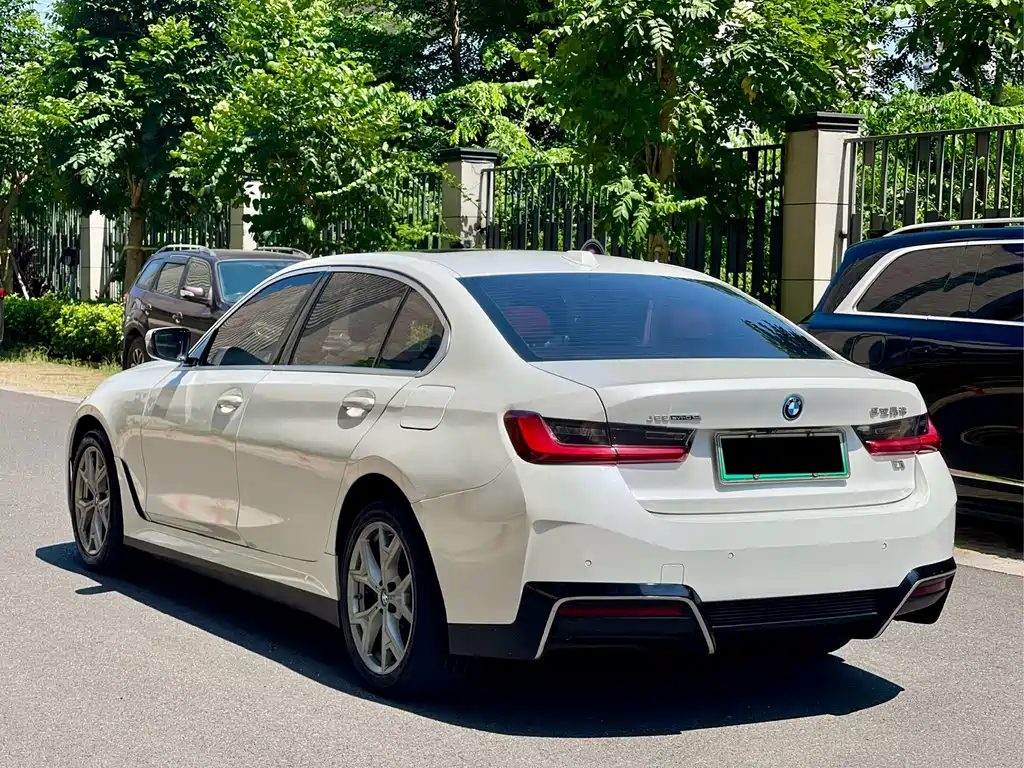BMW i3 2022