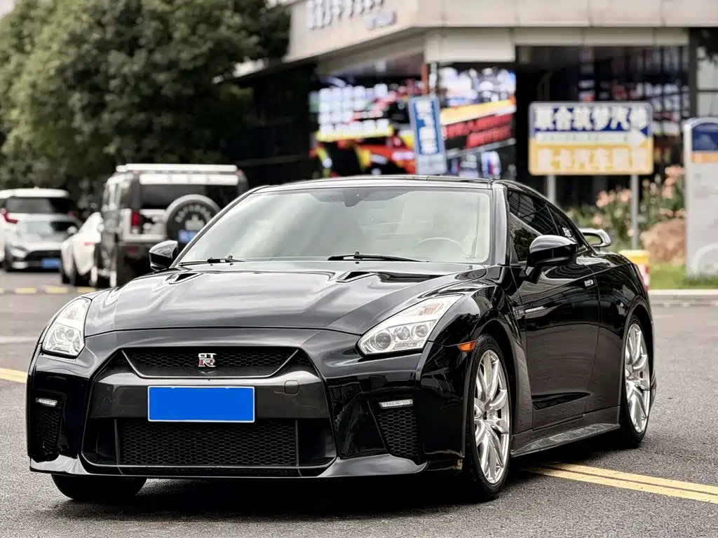 Nissan GT-R 2011