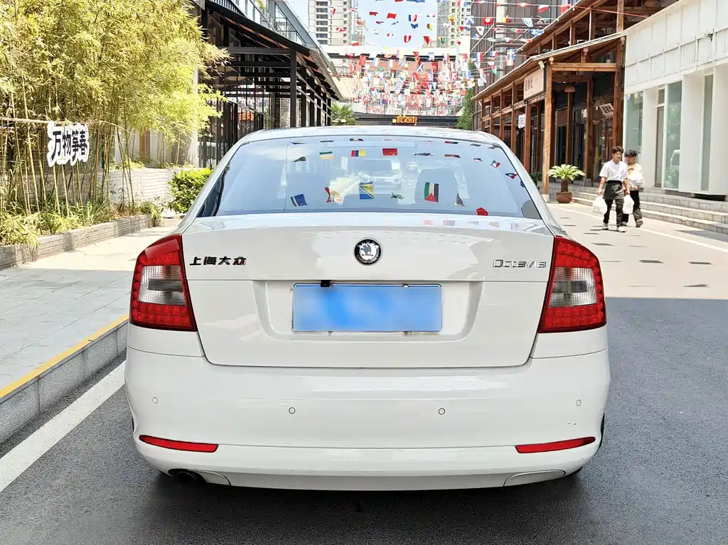 Skoda Octavia 2013 — фото 14