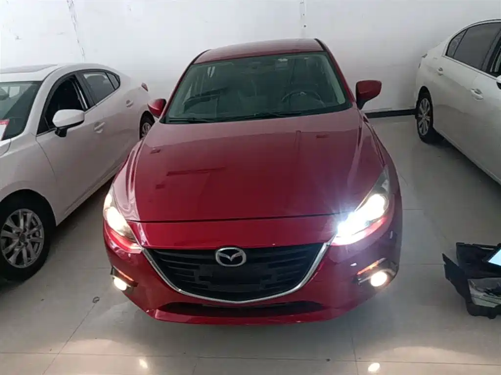 Mazda 3 Axela 2016 — фото 3