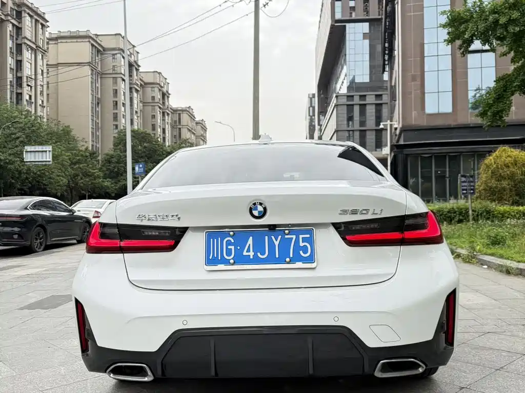 BMW 3 Series 2023