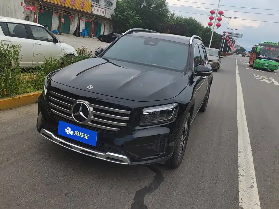 Mercedes-Benz GLB 2024
