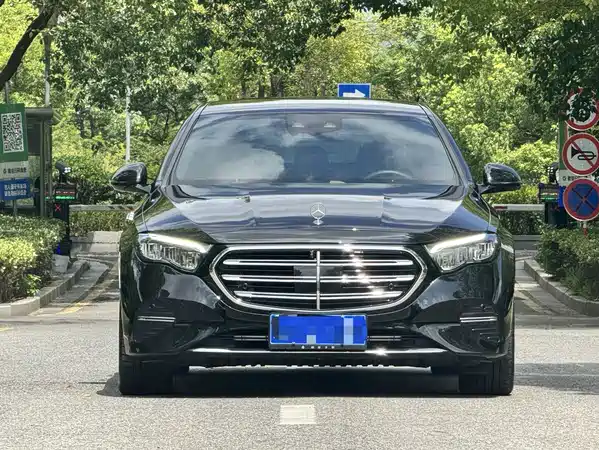 Mercedes-Benz E-Class 2025