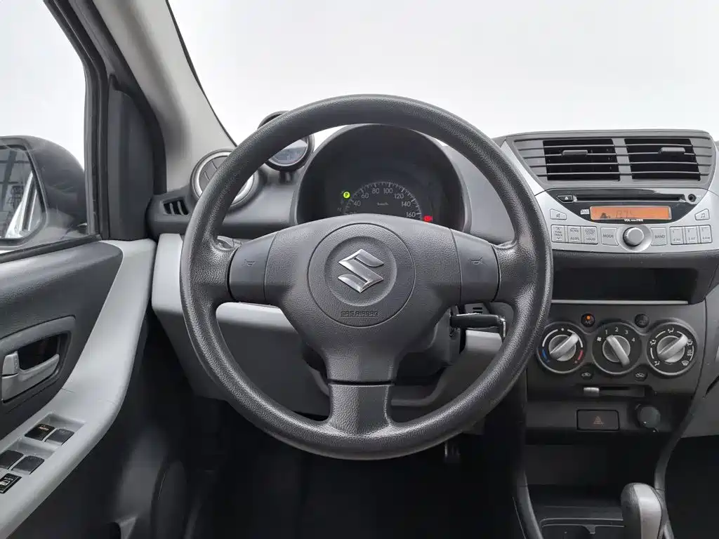 Suzuki Alto 2014 — фото 11