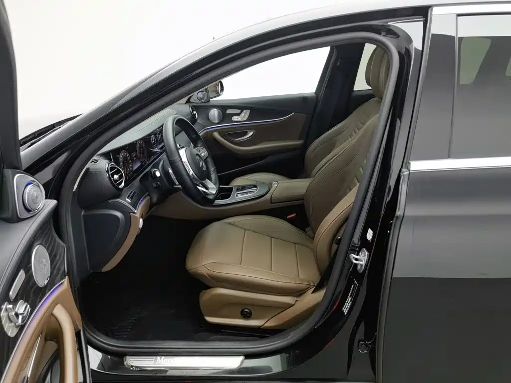 Mercedes-Benz E-Class 2020 — фото 10